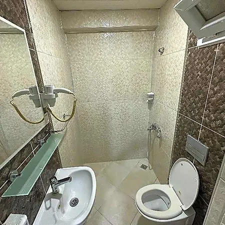 Enda Lara 3*