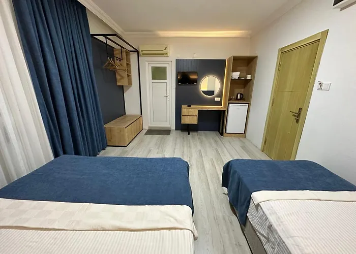 Hotell Enda Lara 3*